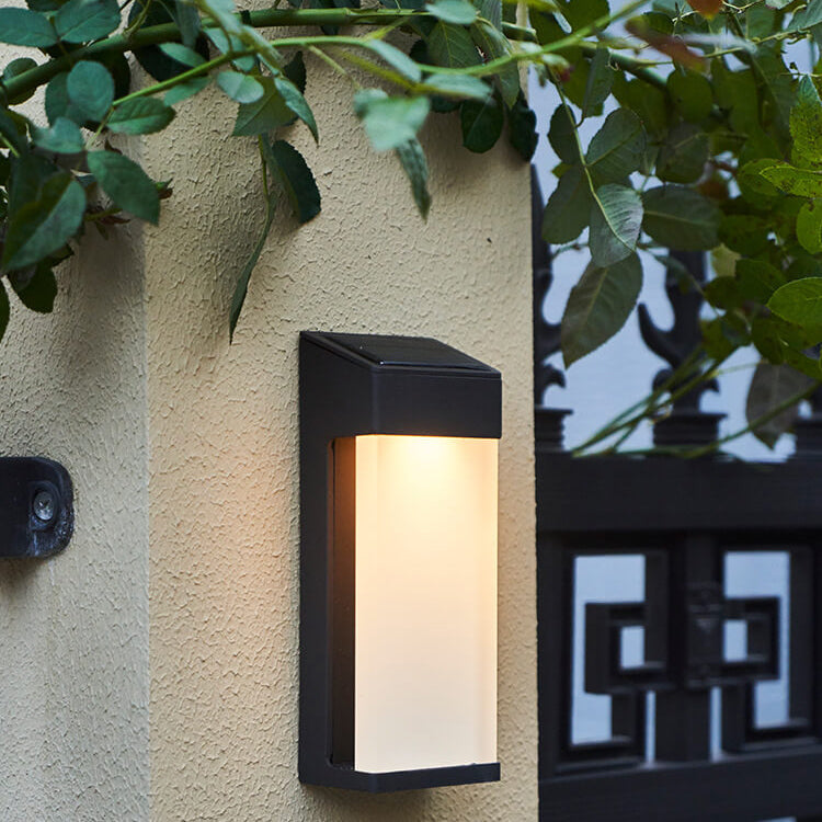 Applique da parete solare moderna quadrata in vetro satinato con LED