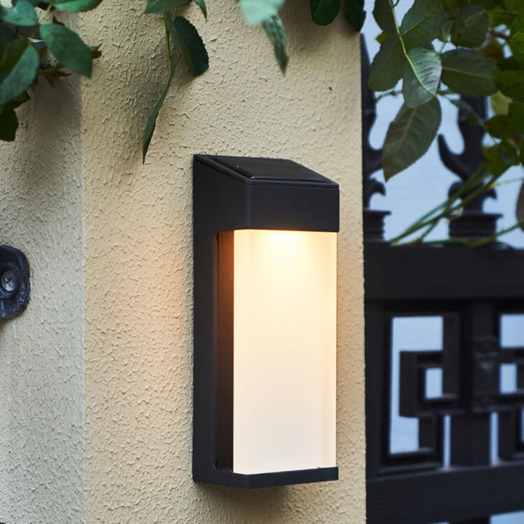 Applique da parete solare moderna quadrata in vetro satinato con LED