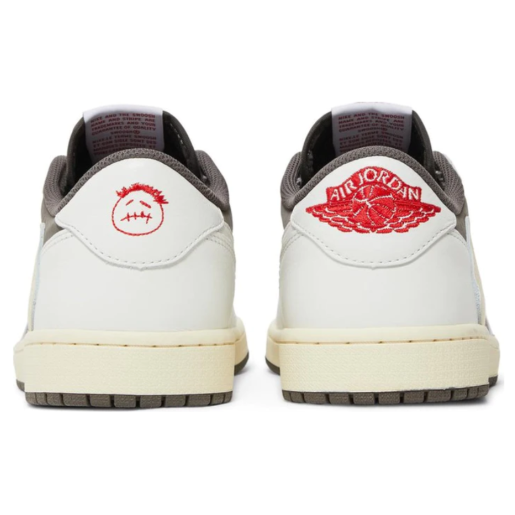 Travis Scott x Air Jordan 1 Low OG Moca invertido