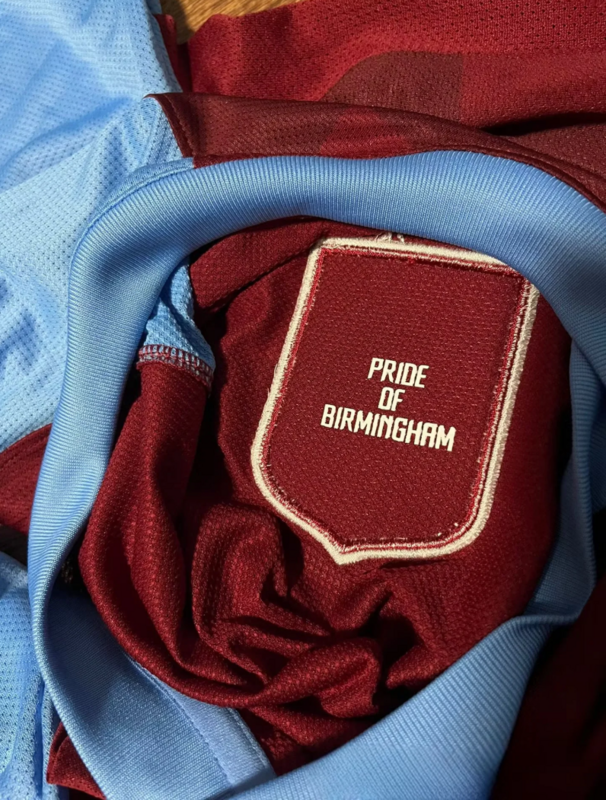 Camiseta de local Aston Villa 2011/12