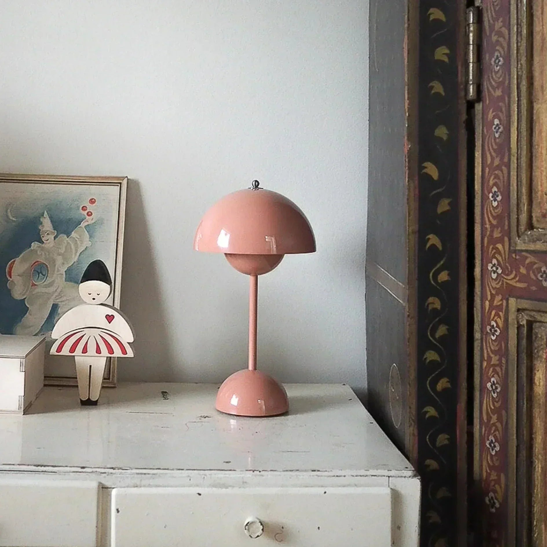 Modern Dome Wireless LED Table Lamp 1-Light