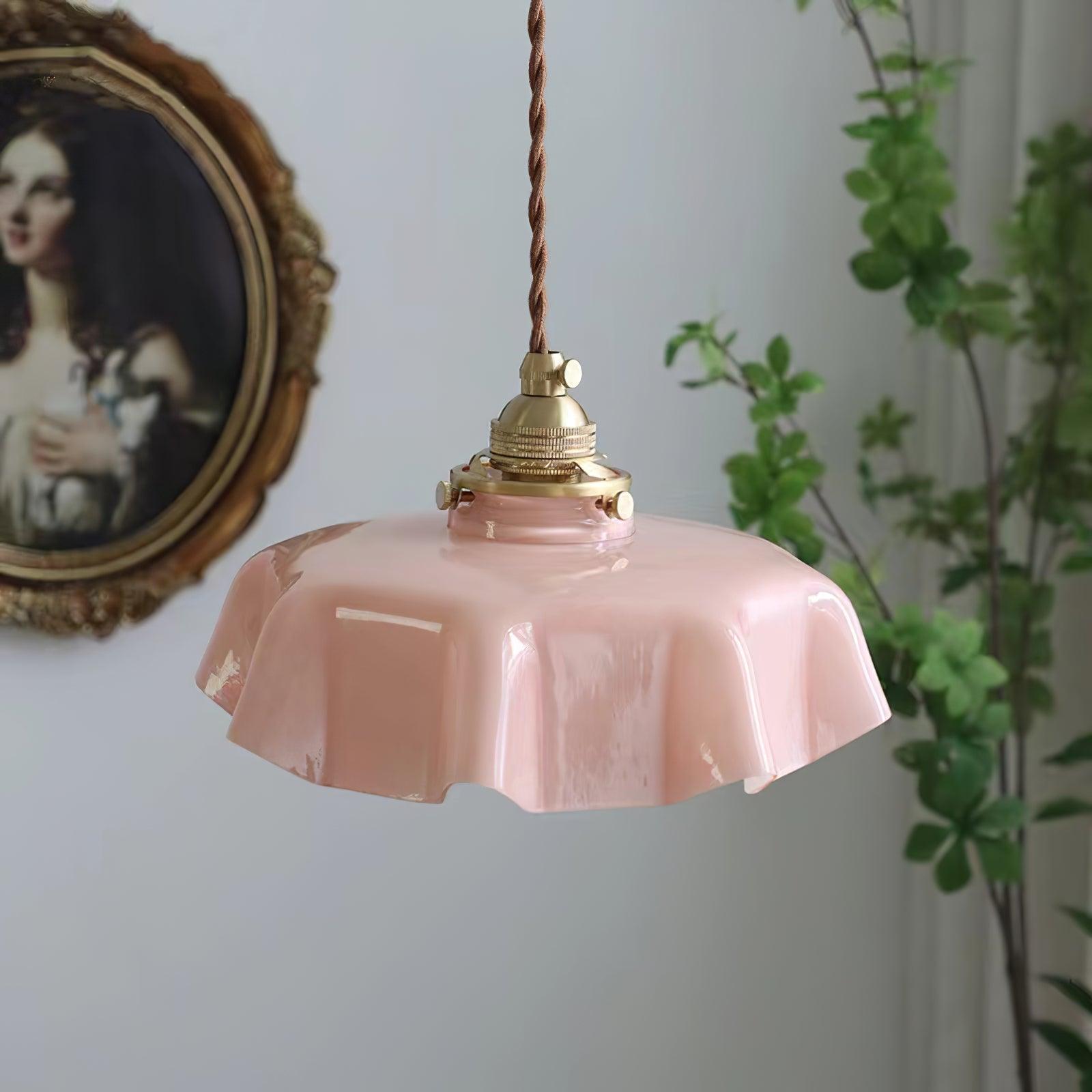Lampada a sospensione francese in vetro arricciato e ottone 1 luce