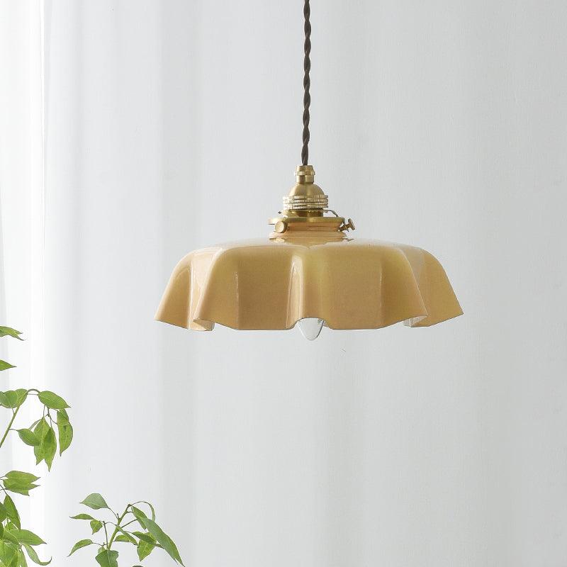 Lampada a sospensione francese in vetro arricciato e ottone 1 luce