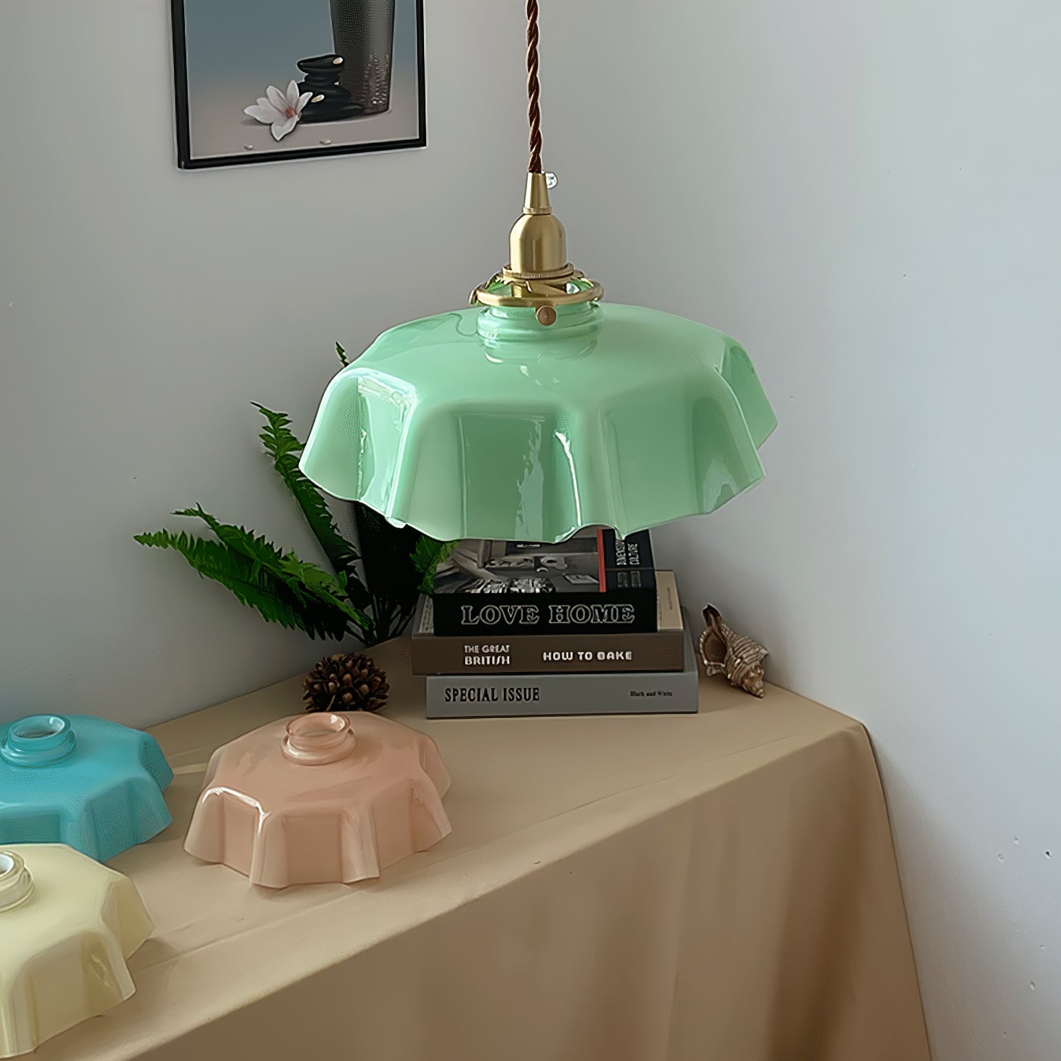 Lampada a sospensione francese in vetro arricciato e ottone 1 luce
