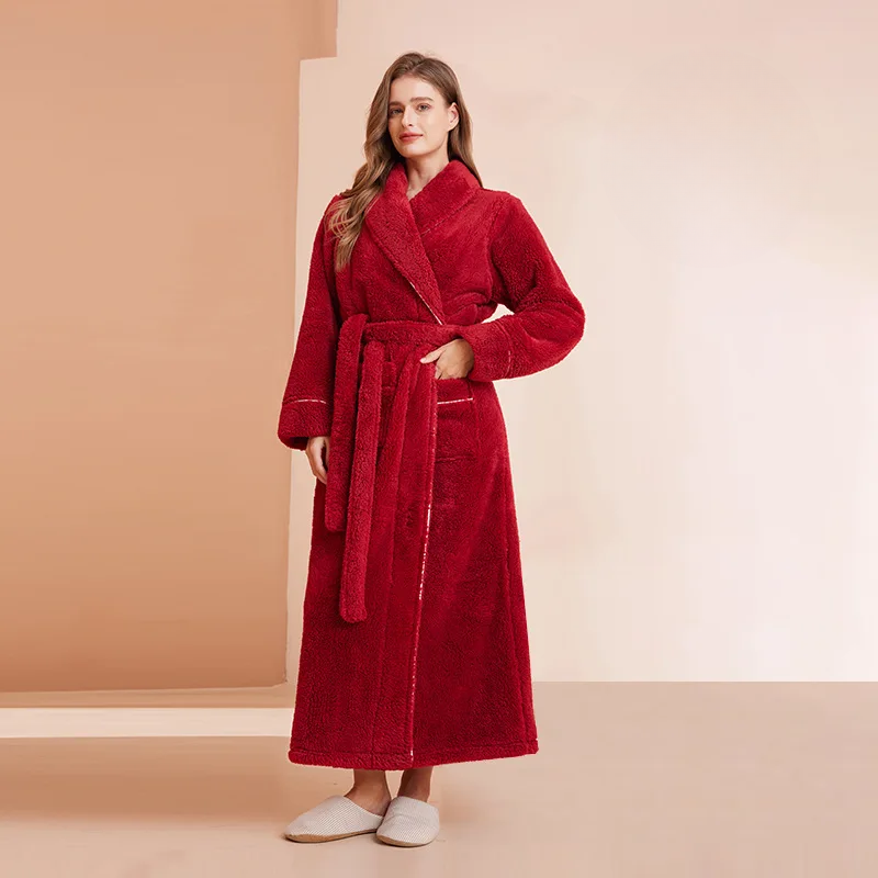 Flannel Bathrobe with Fold-Over Collar – Cozy Winter Dressing Gown for Ultimate Warmth and Comfort