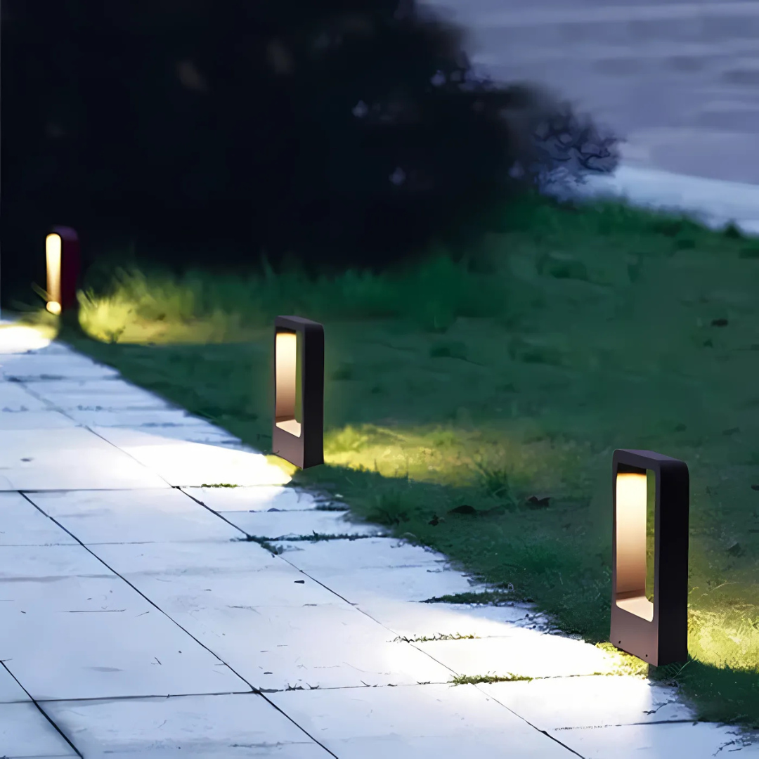 Outdoor Black LED Garden Light – Weather-Resistant and Energy-Efficient Outdoor Lights for House, Patio, and Driveway