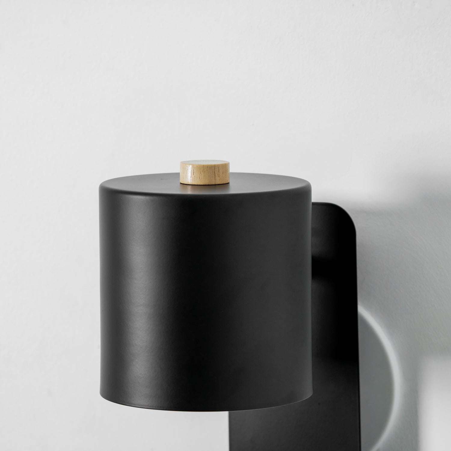 Modern Minimalist Rotatable Cylinder Plug-In Wall Sconce 1-Light