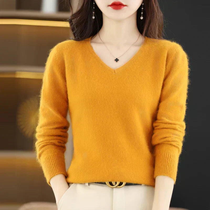 Maglione a V in cashmere 100% LunaWeave da donna, vestibilità slim
