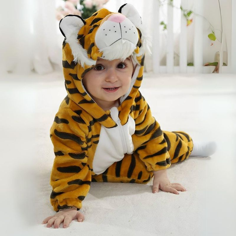 Tuta per bambini piccoli a tema animale in morbido cotone ipoallergenico con pile