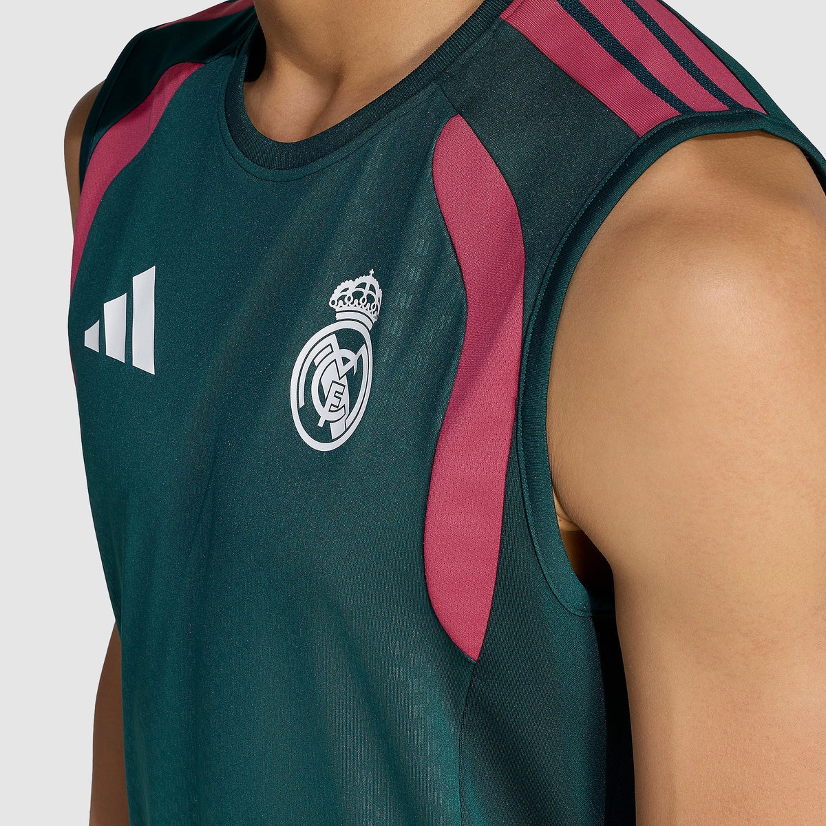 Maglia da allenamento smanicata del Real Madrid 26/27