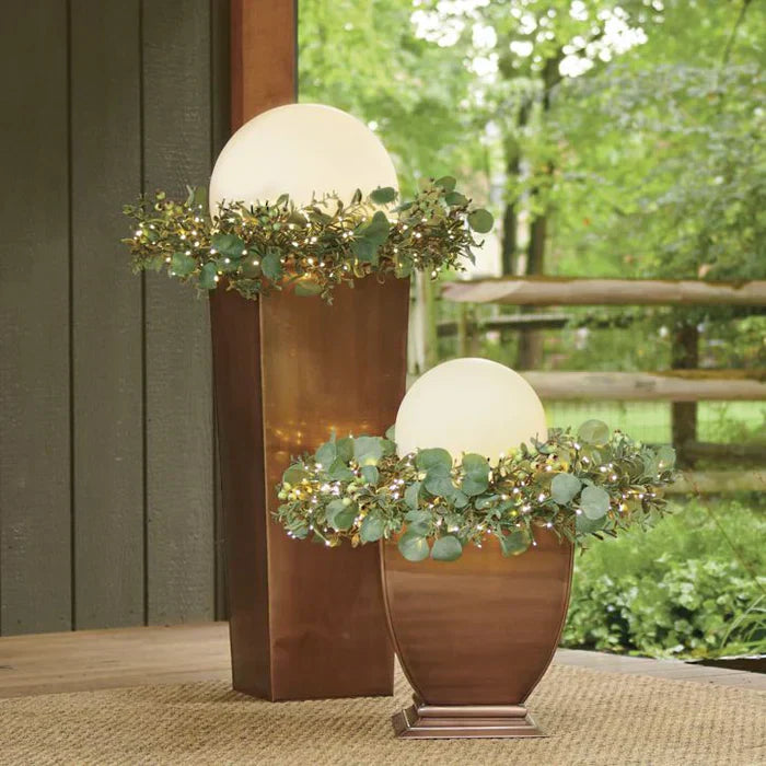 Modern PE Globe Outdoor Garden Light LED Rechargeable