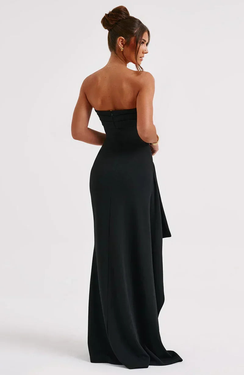 Puili | Twisted maxi dress without shoulders