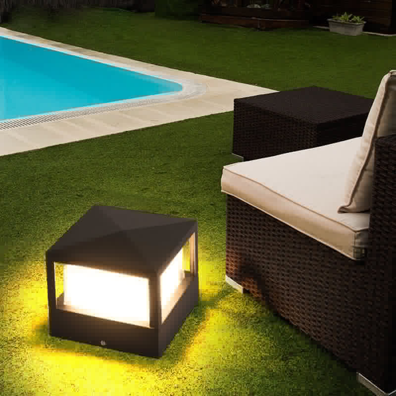 Lampada da esterno moderna quadrata impermeabile con LED per paesaggio