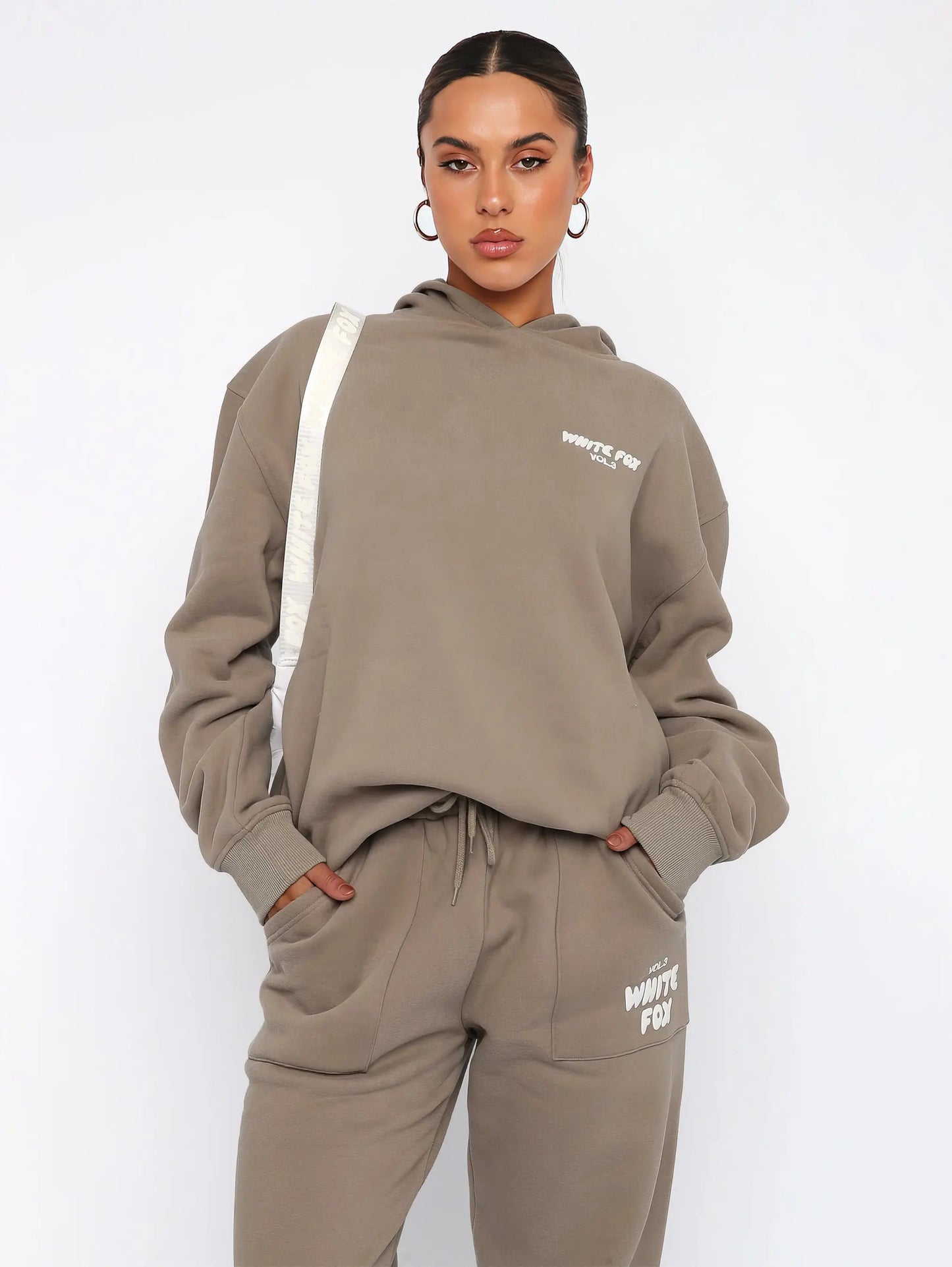 Women’s Oversized Hoodie Set – Cozy Tracksuit with Graphic Details