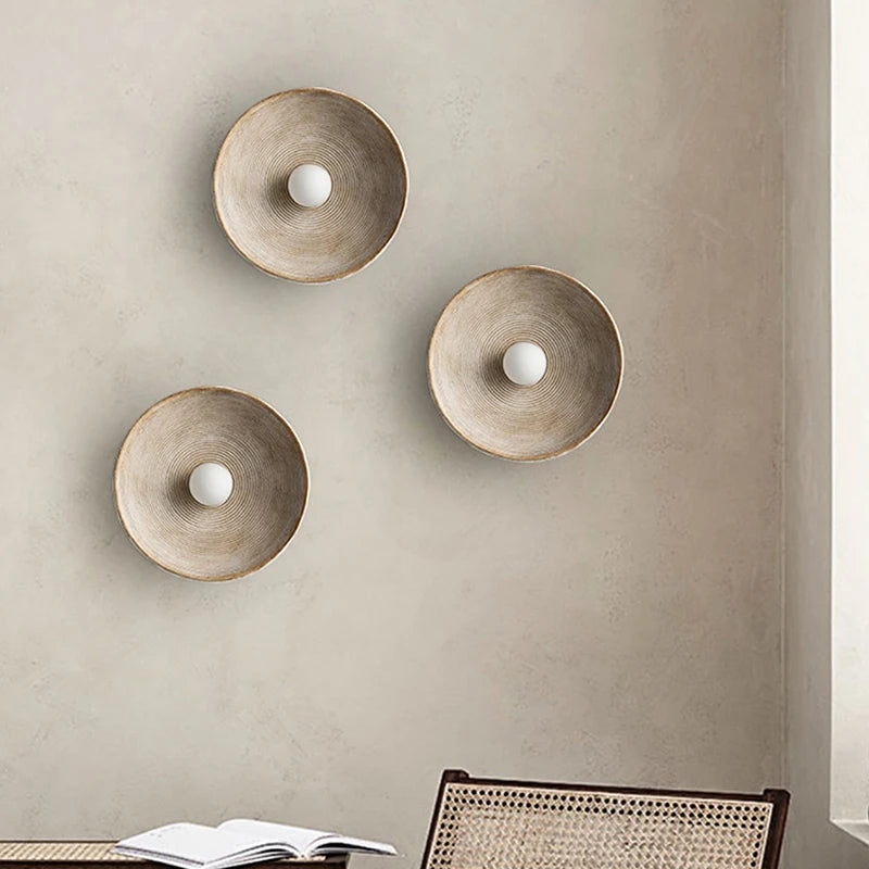 Retro Resin Ceramic-style Round Wall Sconce LED 1-light