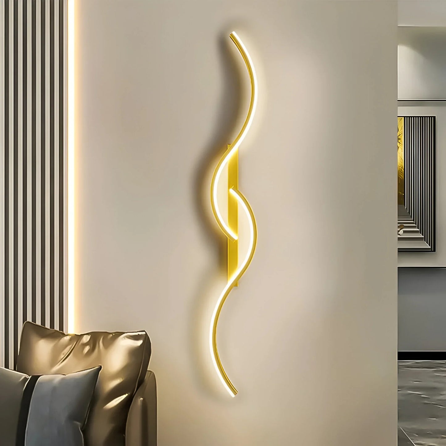 WaveGlow – Elegant Curved Wall Light
