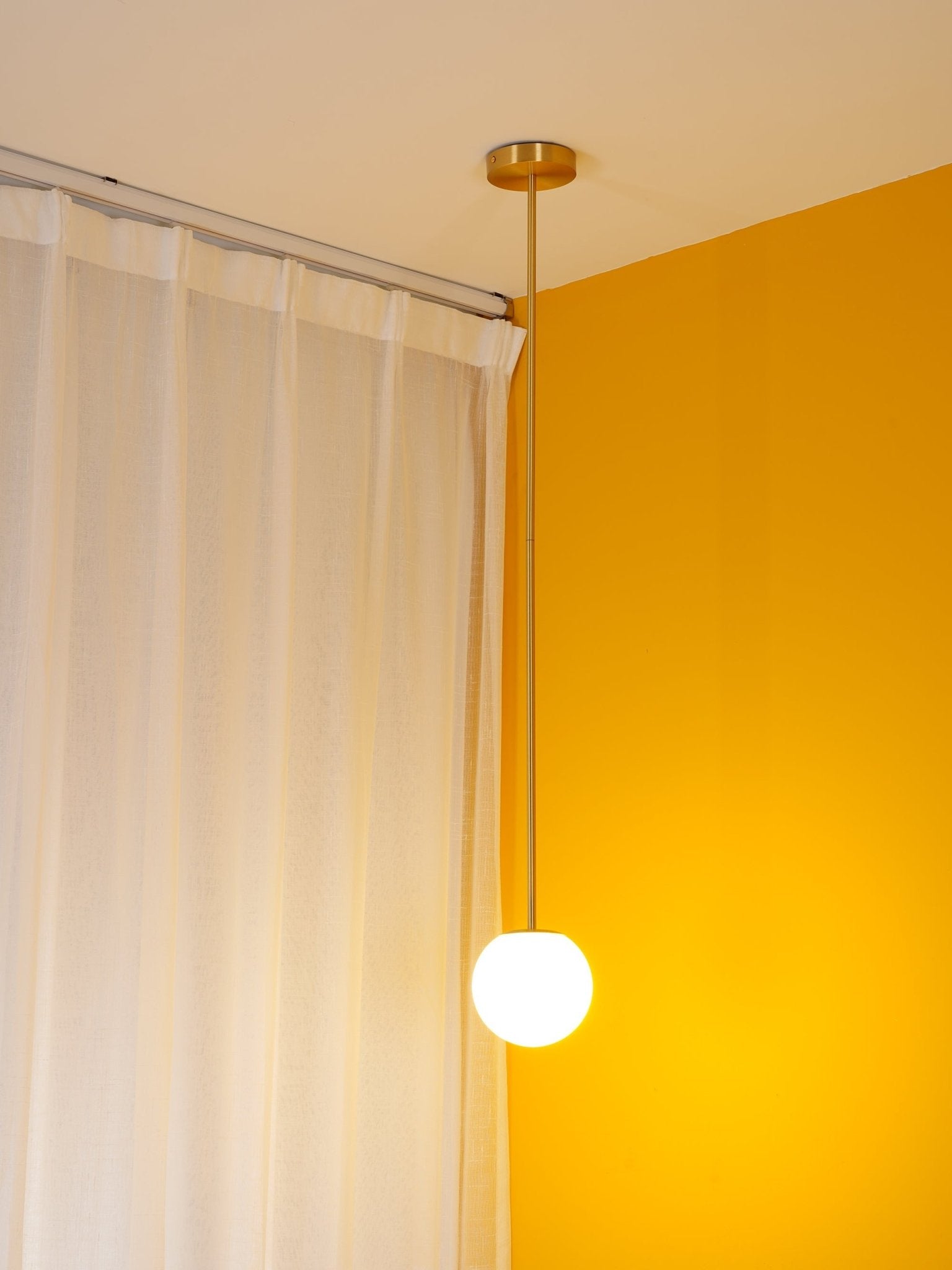 Minimalist Brass Globe Glass Pendant 1-Light