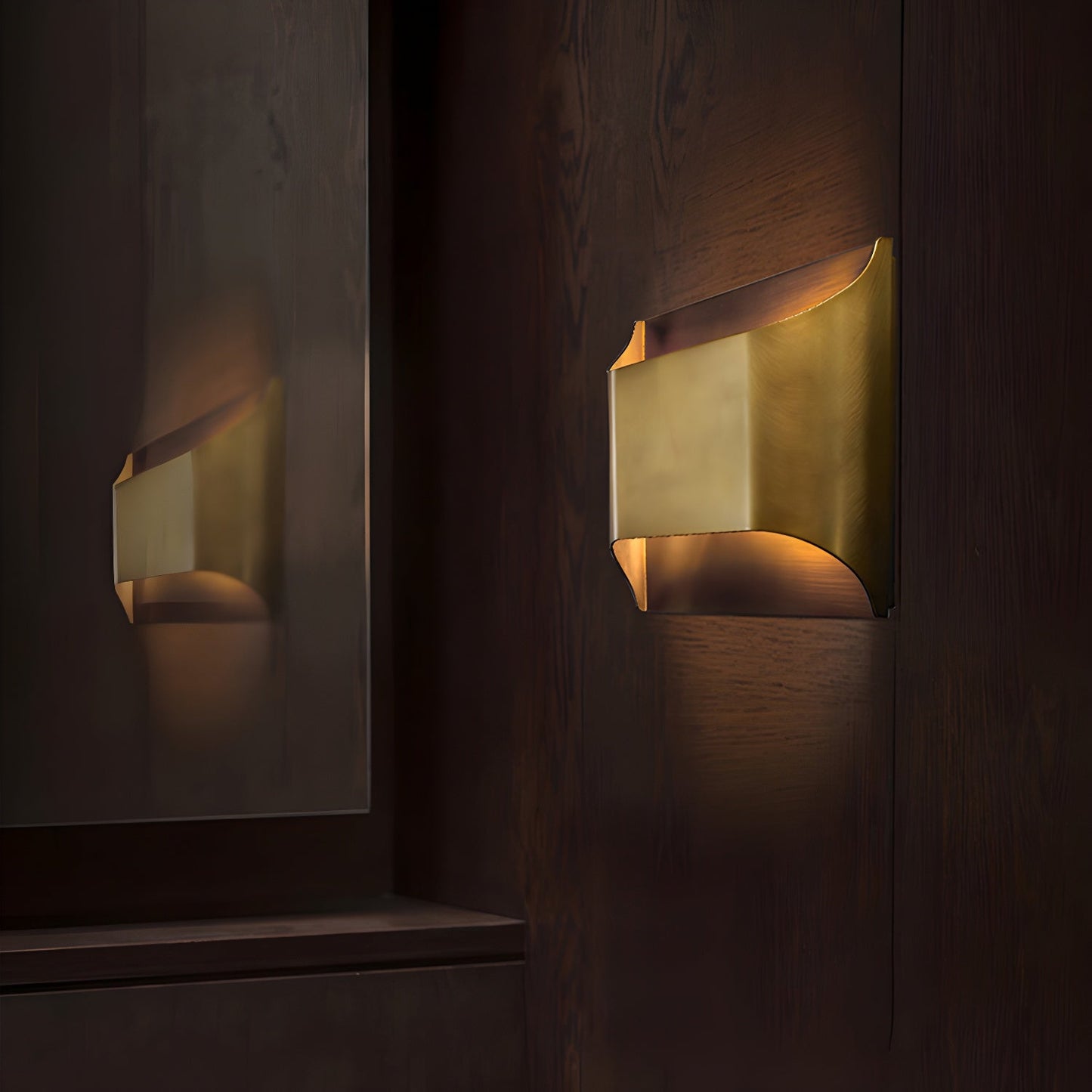 Modern Curved Brass LED Wall Sconce 1-Light