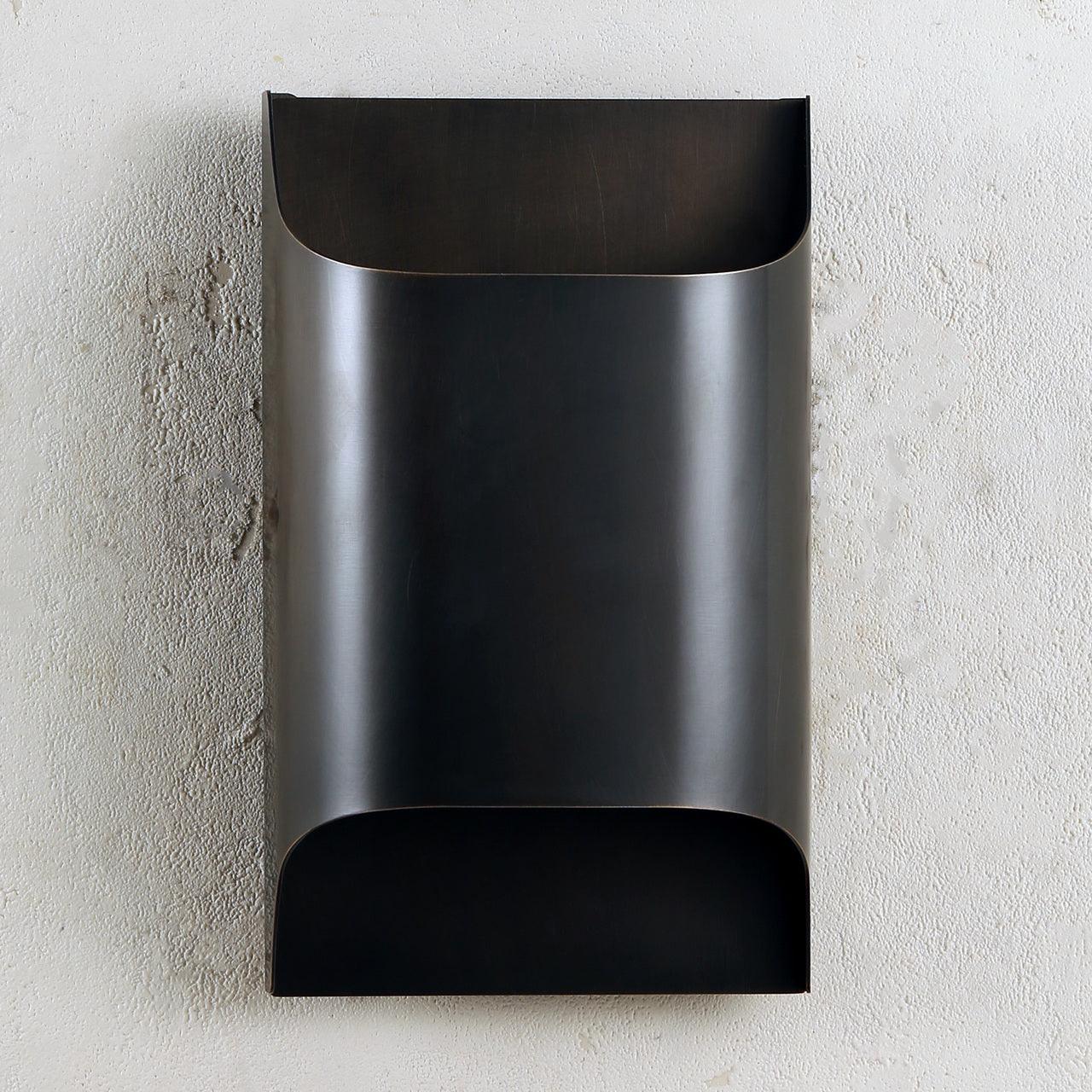 Modern Curved Brass LED Wall Sconce 1-Light