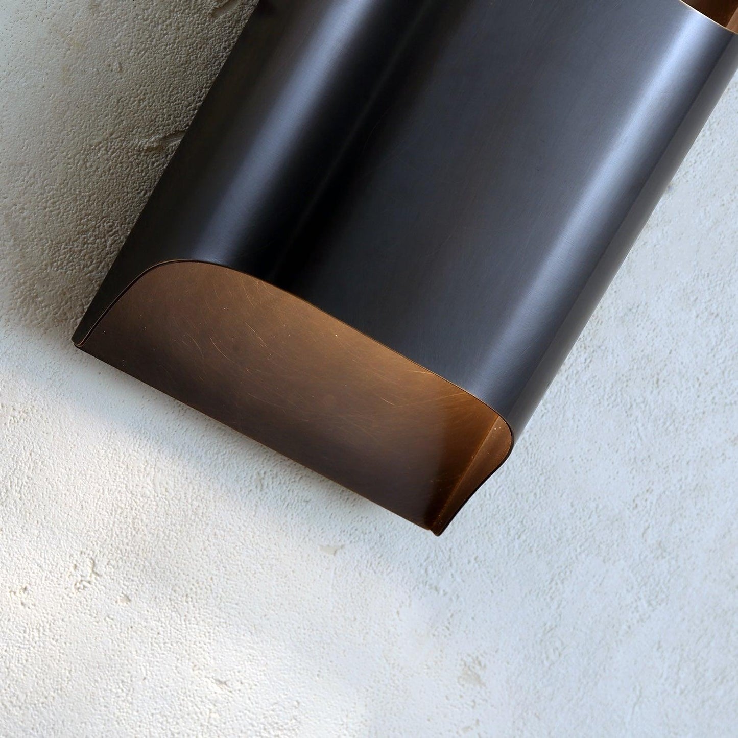 Modern Curved Brass LED Wall Sconce 1-Light