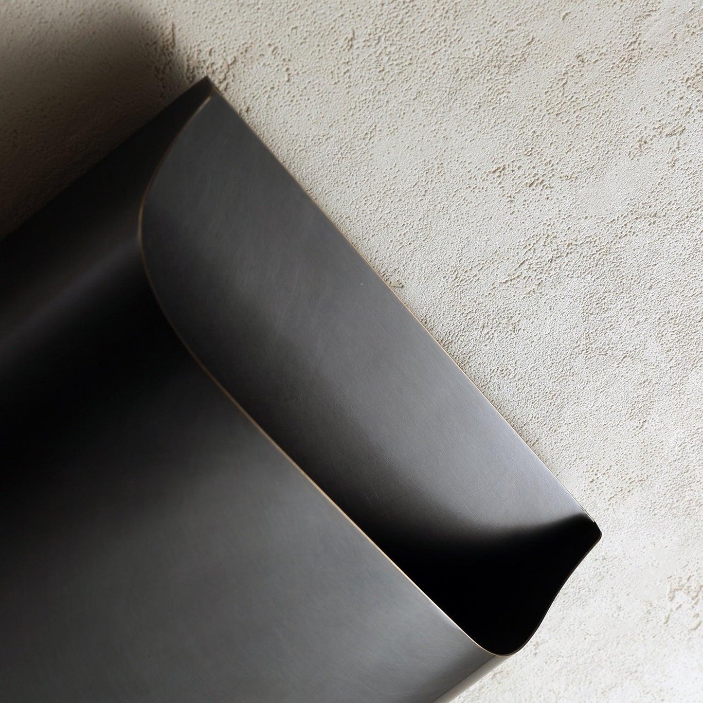 Modern Curved Brass LED Wall Sconce 1-Light