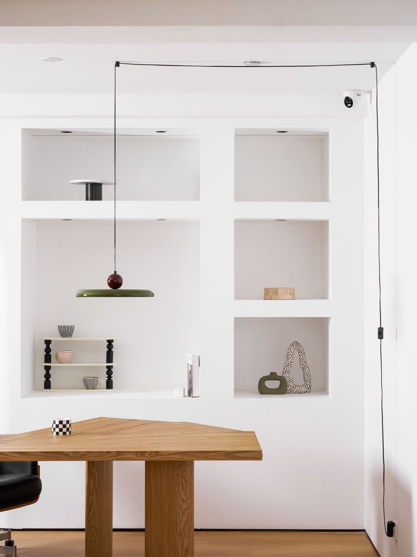 Modern Disc LED Plug-in Pendant Light 1-Light