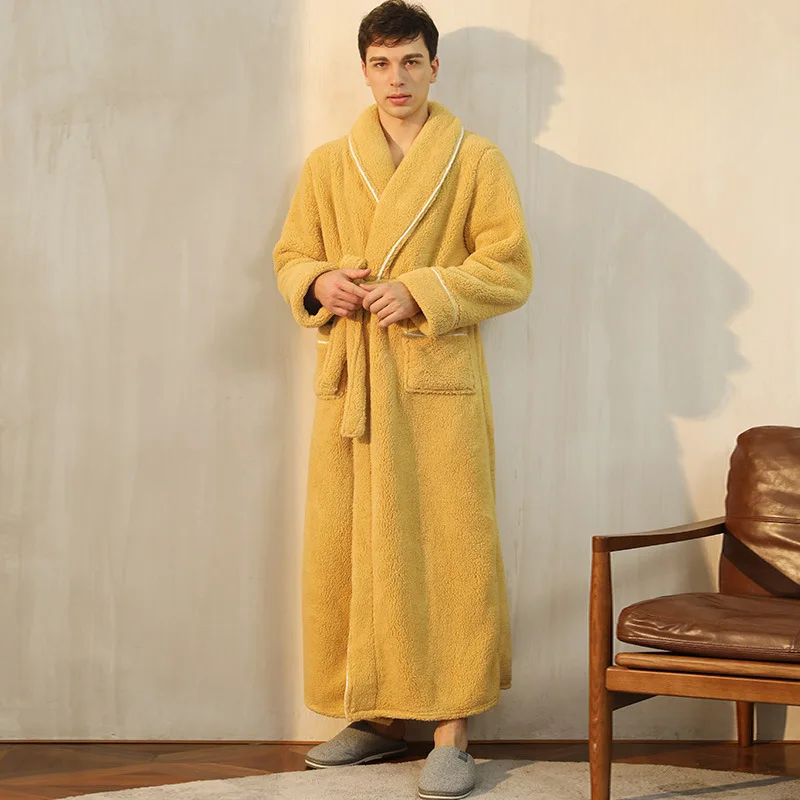 Flannel Bathrobe with Fold-Over Collar – Cozy Winter Dressing Gown for Ultimate Warmth and Comfort