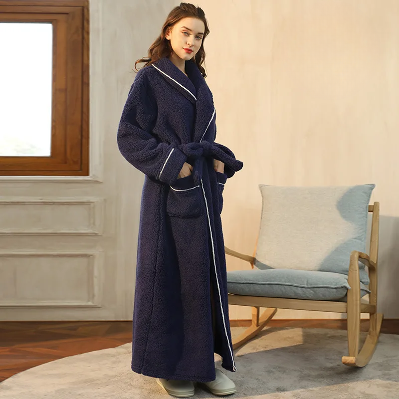 Flannel Bathrobe with Fold-Over Collar – Cozy Winter Dressing Gown for Ultimate Warmth and Comfort