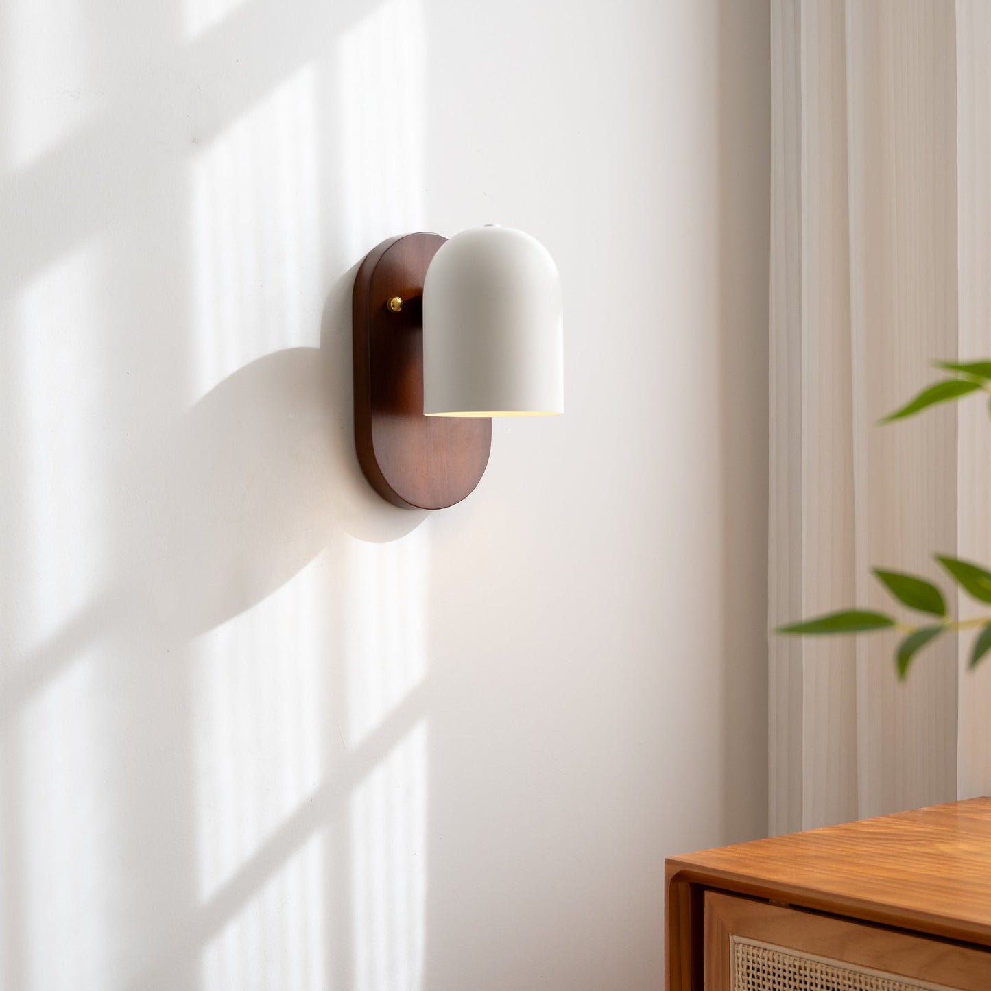 Nordic Zen Walnut Metal Wall Sconce LED 1-Light