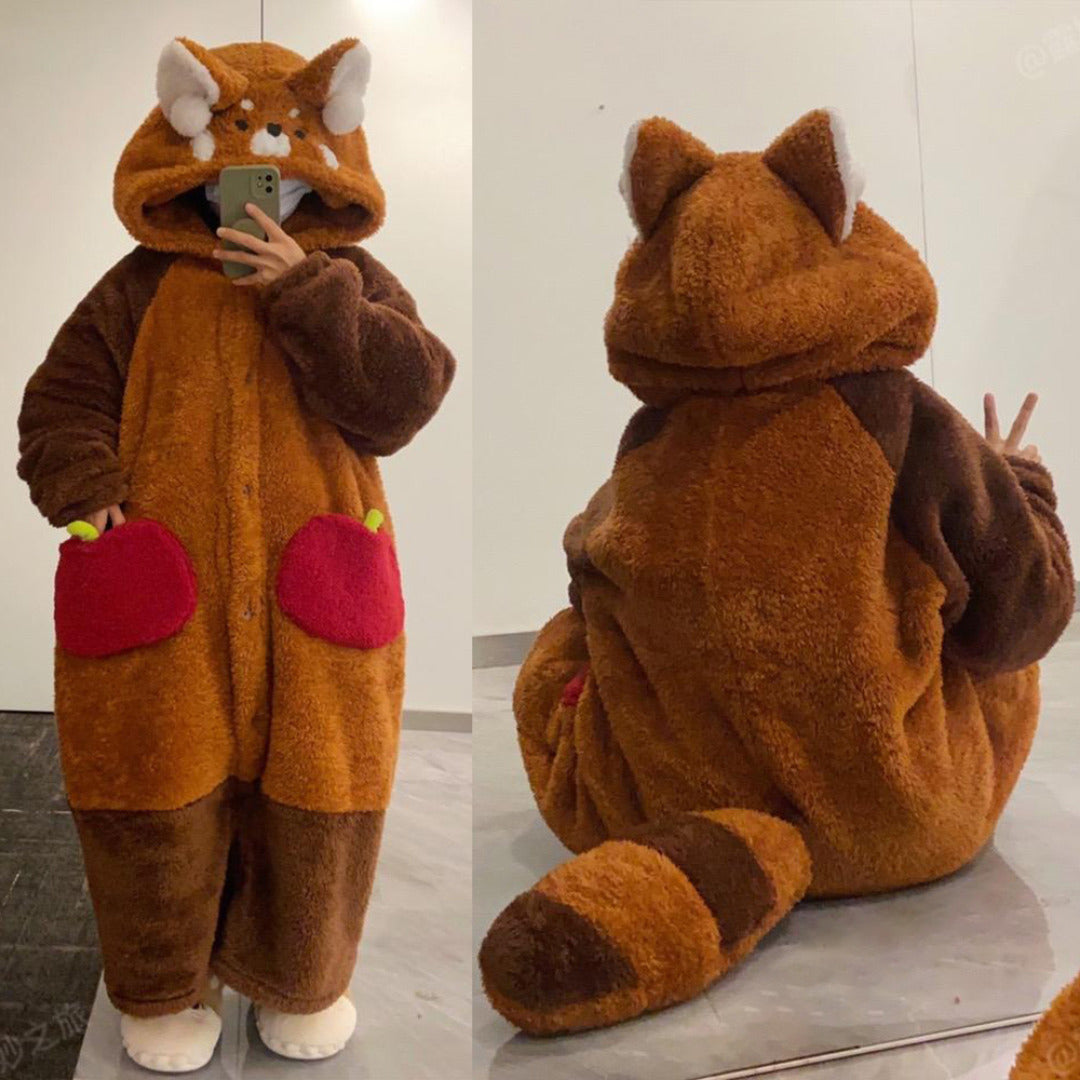 Cozy Cartoon Red Panda Pajama Set for Sleep and Comfort