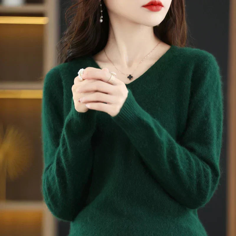Maglione a V in cashmere 100% LunaWeave da donna, vestibilità slim