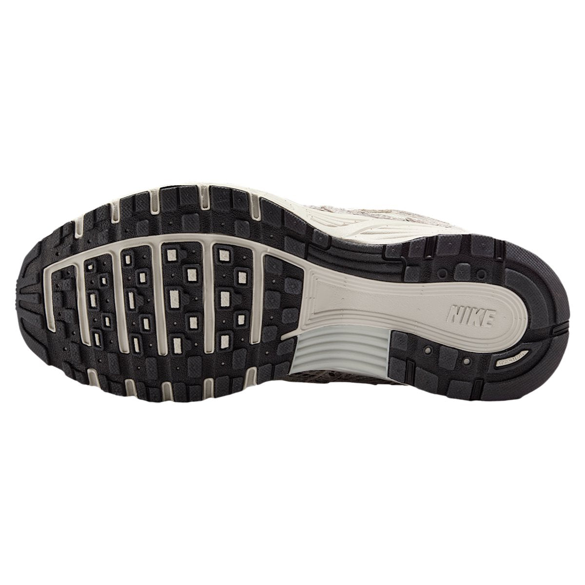 Nike P-6000 SE Piel de serpiente Hueso claro Negro (W)