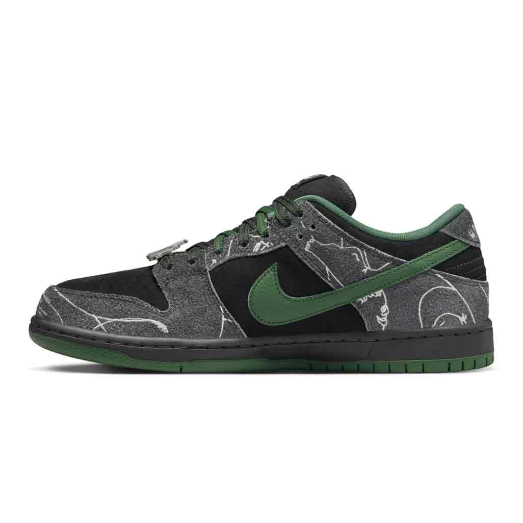 Nike SB Dunk Low There Skateboards